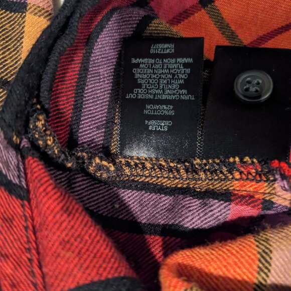 The Cabin Plaid Shirt In Carson Plaid - Picture 7 of 7